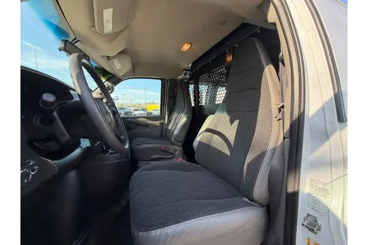 $33900 : Chevrolet Express 2024 2500 image 8