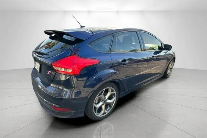 $25650 : Ford Focus 2017 ST 4dr Hatch image 2
