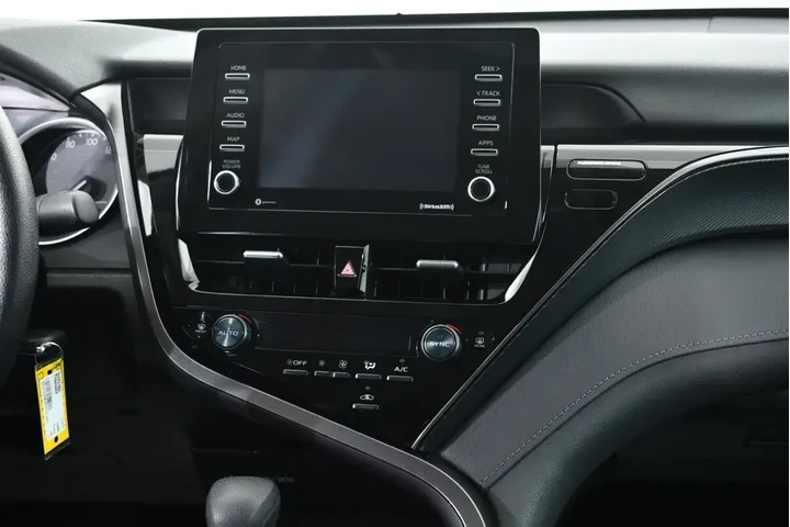 $24655 : Toyota Camry 2024 LE 4dr Sed image 9