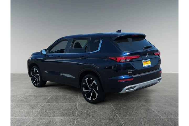 $32343 : Mitsubishi Outlander 2024 image 3