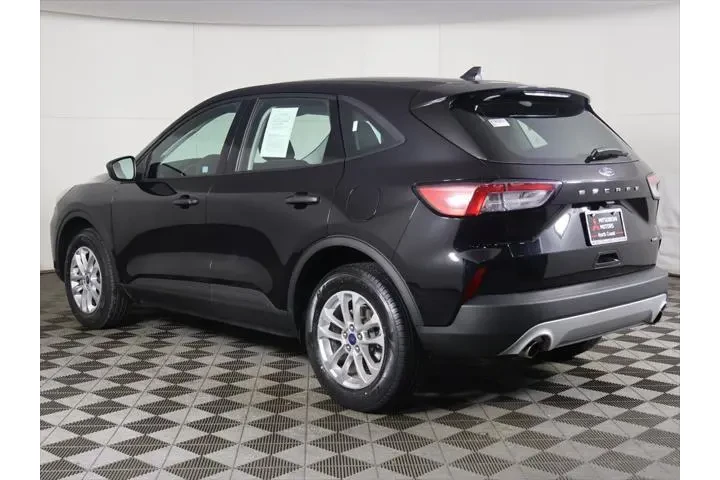 $17593 : Ford Escape 2022 AWD S 4dr S image 6