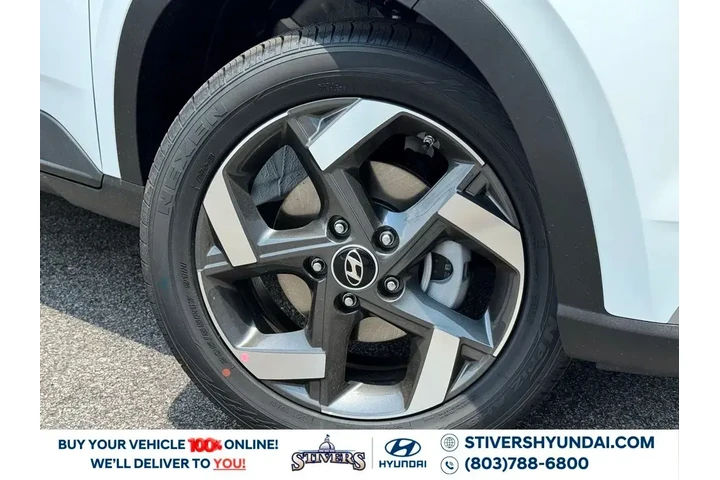 $21787 : Hyundai VENUE 2025 SEL 4dr C image 4
