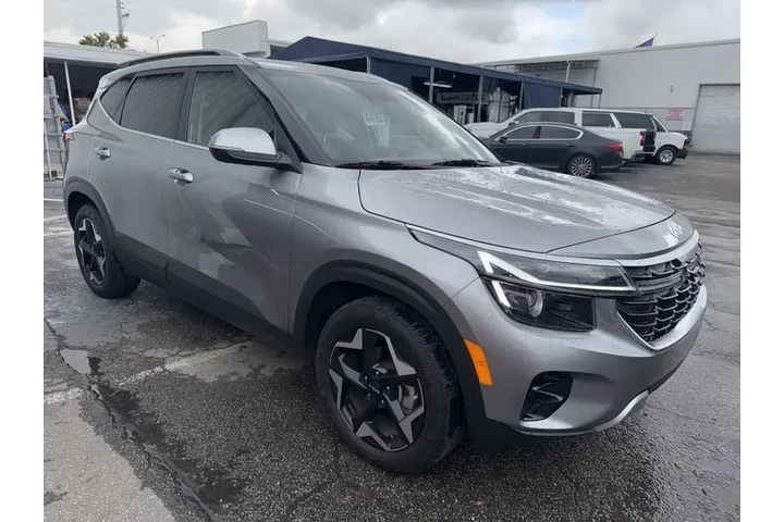 $23991 : Kia Seltos 2025 EX 4dr SUV image 3