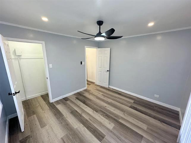 $2450 : 3 Bedroom House In VAN NESS image 3