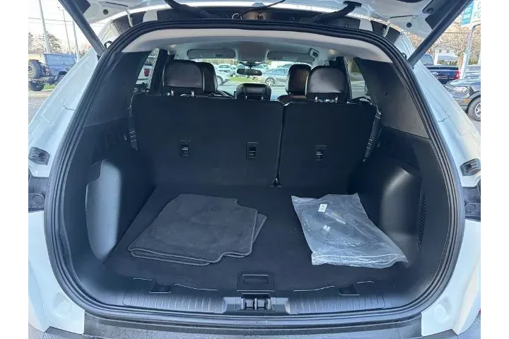 $31700 : Ford Escape Plug-In Hybrid 2 image 8