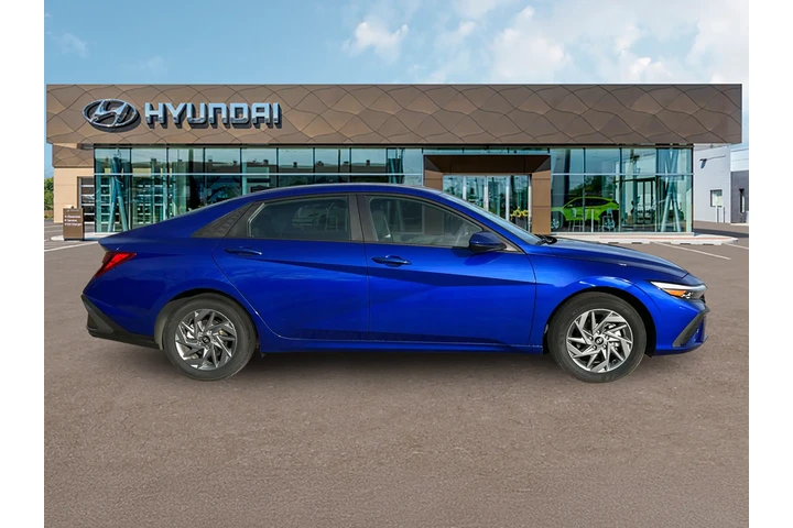 $19988 : Hyundai ELANTRA 2024 SEL 4dr image 9