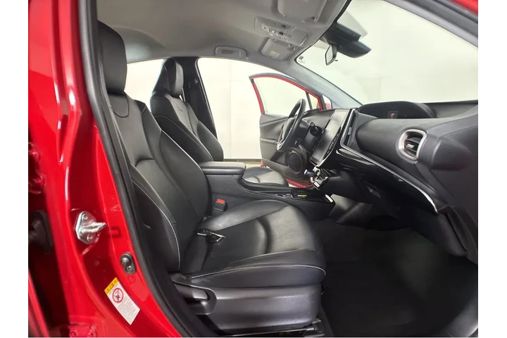 $25590 : Gold Certified2020 Prius Prim image 4