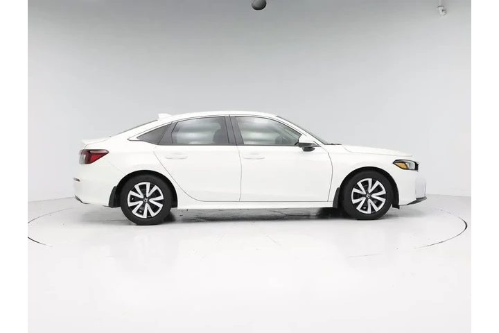 $24998 : Honda Civic 2026 LX 4dr Seda image 7