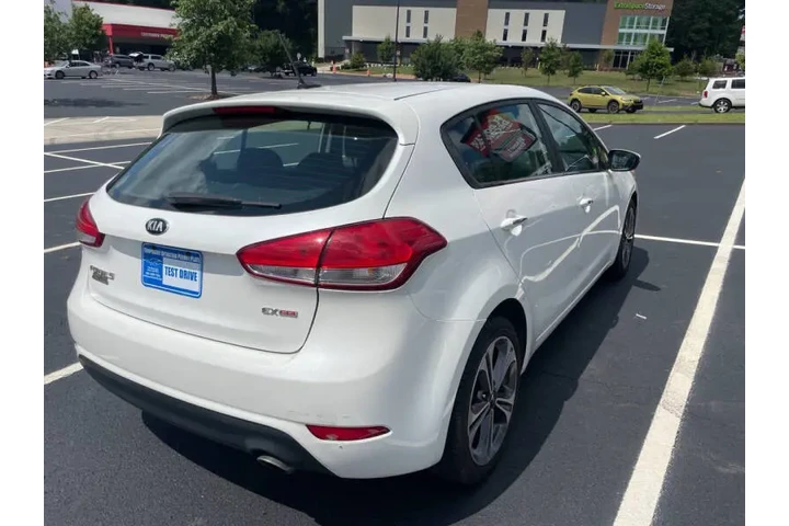 $13500 : 2016 Forte5 LX image 9