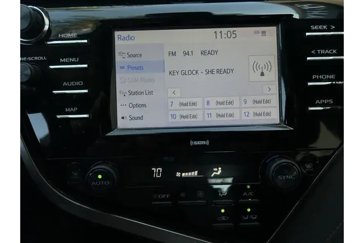 $21995 : Toyota Camry Hybrid 2020 LE image 10