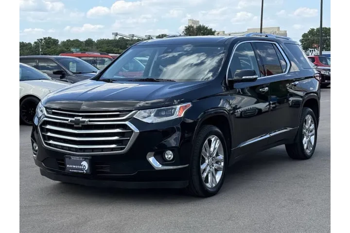 $19975 : 2018 Traverse High Country image 8