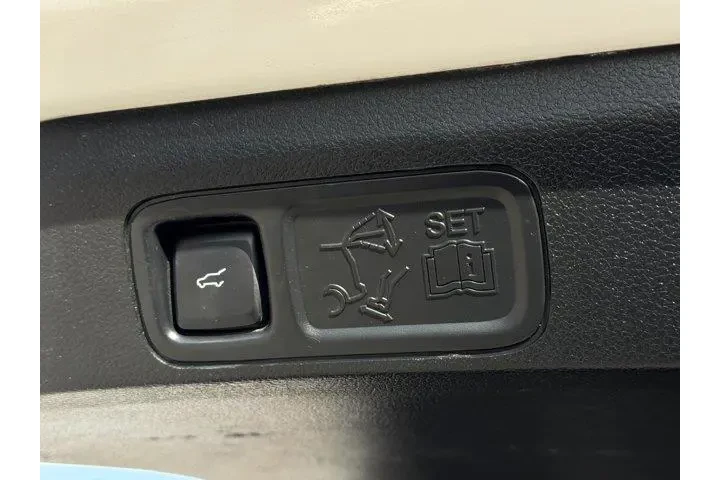 $32872 : Ford Expedition 2021 4x2 Lim image 9