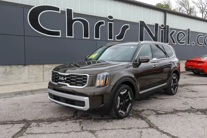 $34688 : 2025 Telluride S FWD image 1