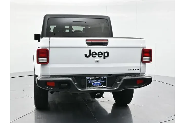 $29000 : Jeep Gladiator 2021 4x4 Spor image 6