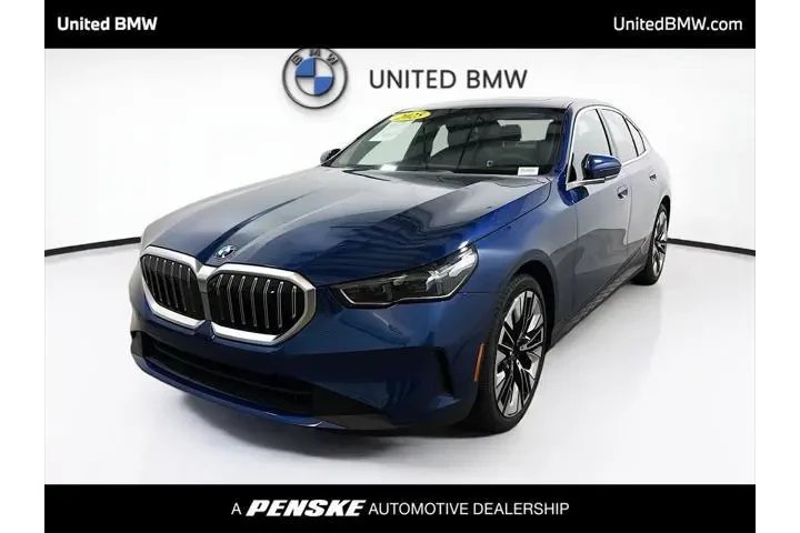 $38960 : BMW 5 Series 2025 530i 4dr S image 1