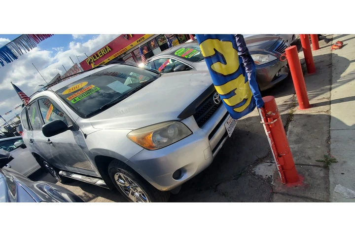 $1500 : " Rav 4 " 323*587*8513 image 1