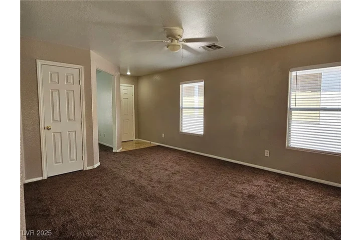 $800 : Beautiful Home...Las Vegas, NV image 2