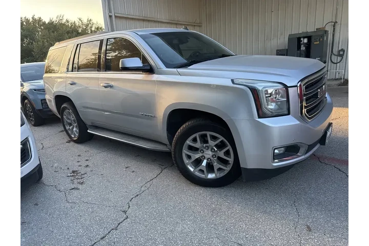 $18798 : GMC Yukon 2015 4x2 SLE 4dr S image 1