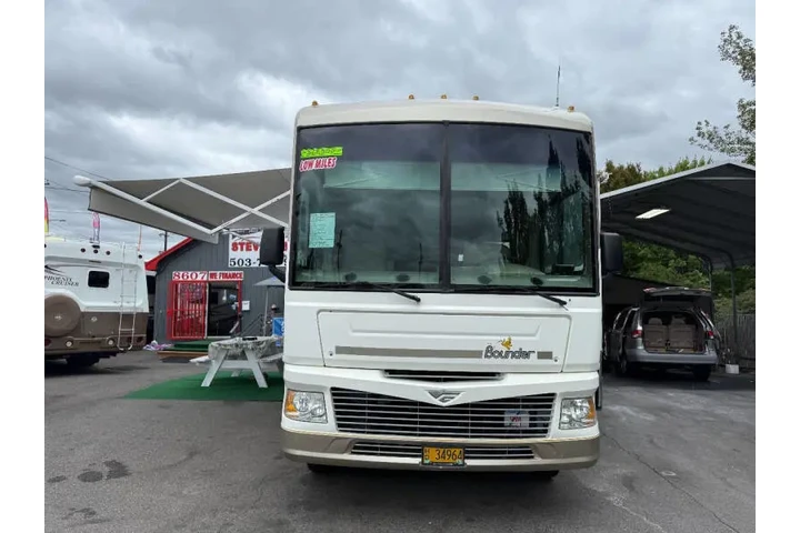 $28500 : 2006 Fleetwood RV Bounder 33R image 7