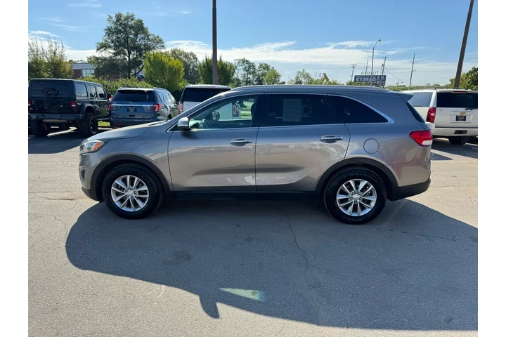 $5980 : 2017 Sorento LX V6 FWD image 5