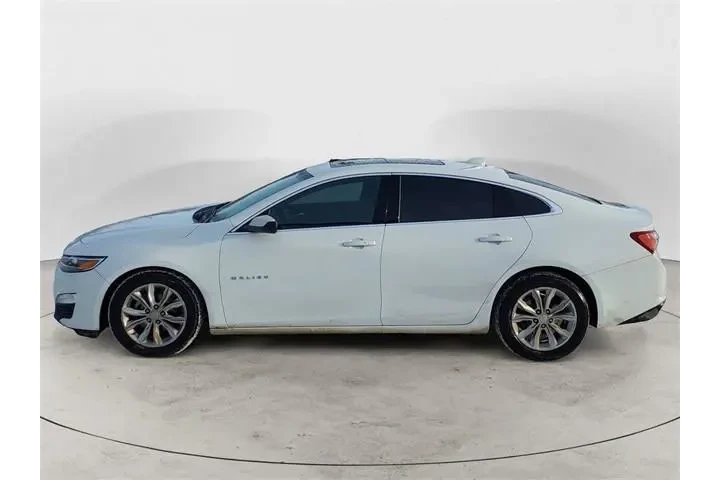 $12988 : Chevrolet Malibu 2020 LT 4dr image 2