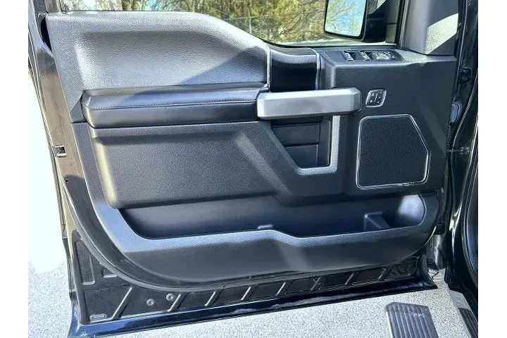 $25995 : Ford F-150 2018 4x4 Platinum image 9