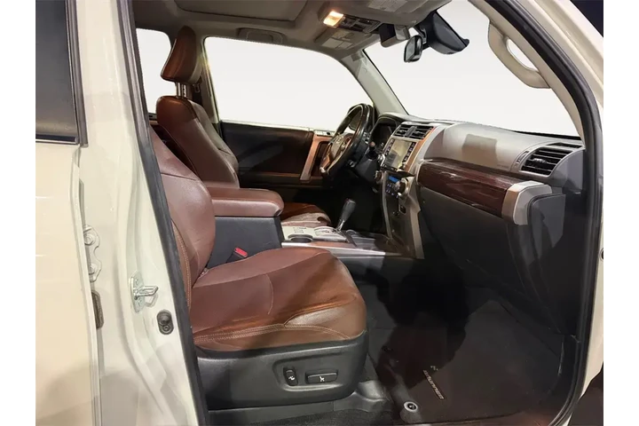 $32500 : Toyota 4Runner 2021 4x2 Limi image 4