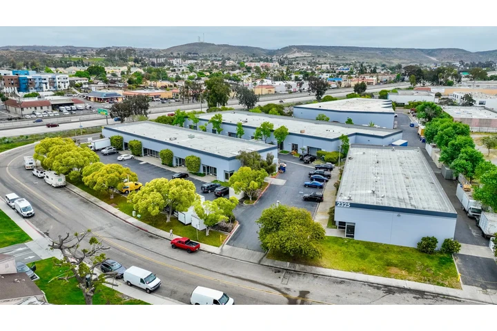 $2400 : BODEGA PARA TI SAN YSIDRO, CA image 1