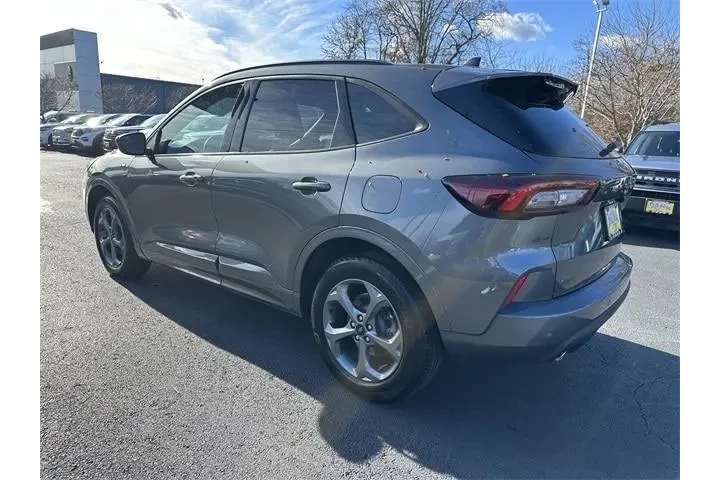 $23500 : Ford Escape 2023 AWD ST-Line image 7