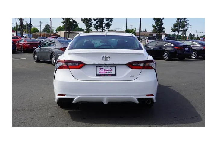 $25484 : 2021 Camry SE Sedan 4D image 7