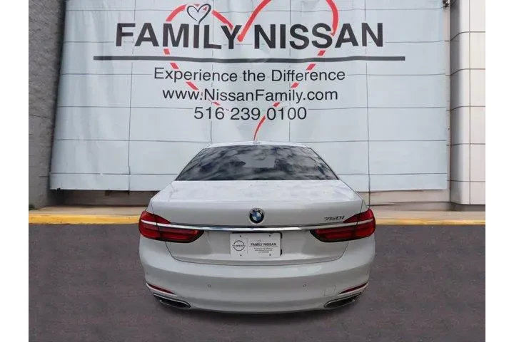 $21876 : BMW 7 Series 2017 750i 4dr S image 4