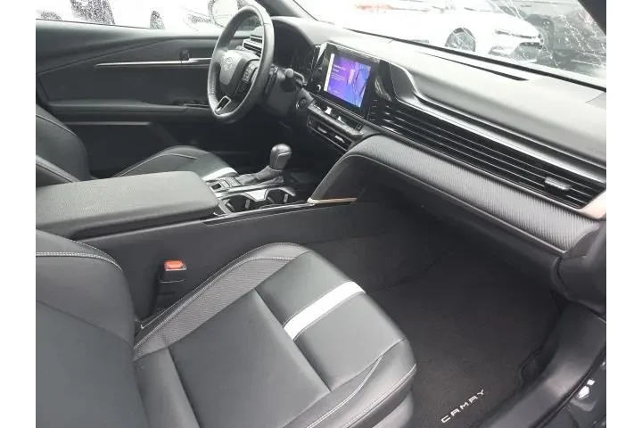 $28945 : Toyota Camry 2025 SE 4dr Sed image 10