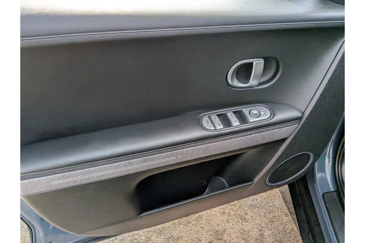 $19977 : Hyundai IONIQ 5 2022 AWD SEL image 8