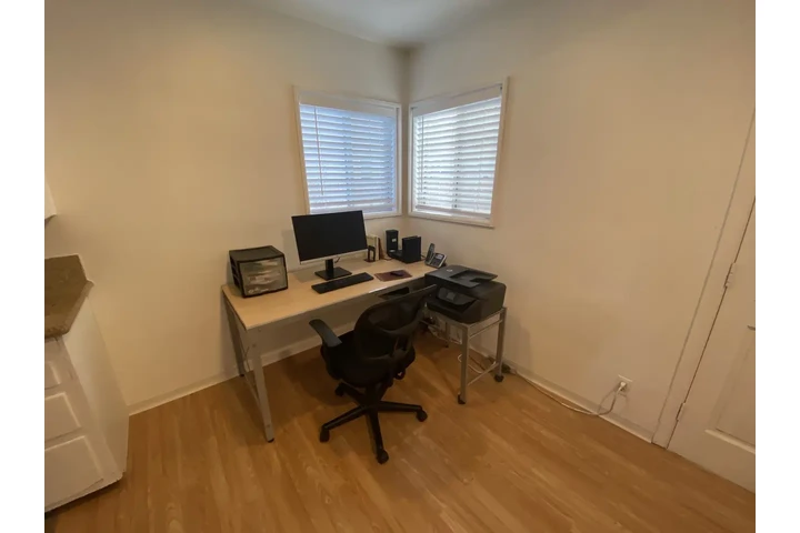 $5000 : Casa de Renta con Piscina image 5