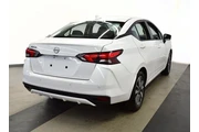 $16994 : Nissan Versa 2025 SV 4dr Sed thumbnail