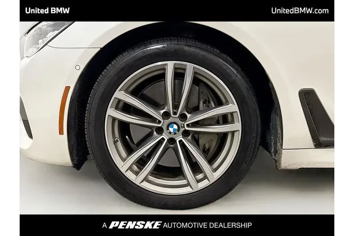 $28960 : BMW 7 Series 2019 750i 4dr S image 2