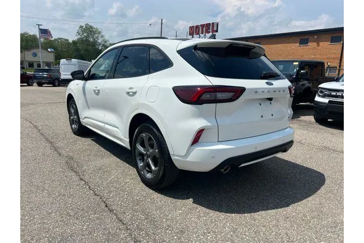 $24486 : Ford Escape 2024 AWD ST-Line image 6