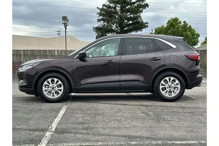 $21990 : Ford Escape 2023 Active 4dr image 6