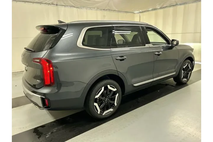 $34098 : Kia Telluride 2023 AWD S 4dr image 2
