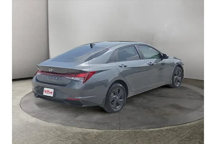 $21216 : Hyundai ELANTRA 2023 SEL 4dr image 5