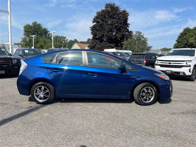 $7990 : 2010 Prius image 2