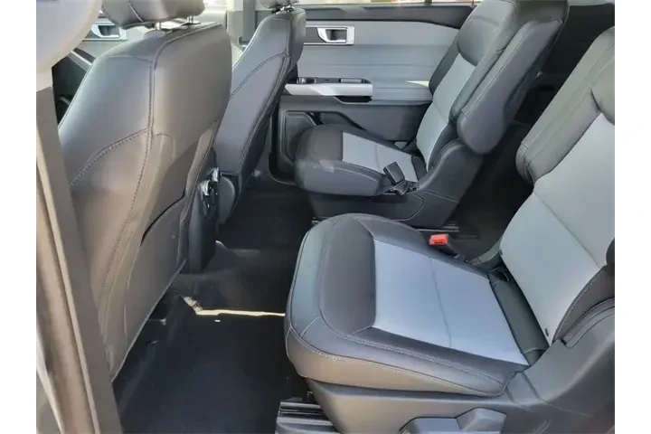 $33888 : Ford Explorer 2024 AWD XLT 4 image 8