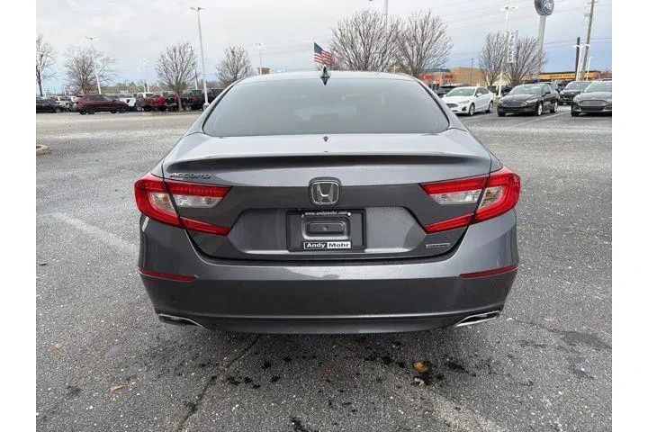 $22995 : Honda Accord 2018 Touring 4d image 8