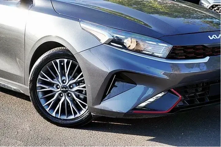 $14450 : Kia Forte 2022 GT-Line 4dr S image 4