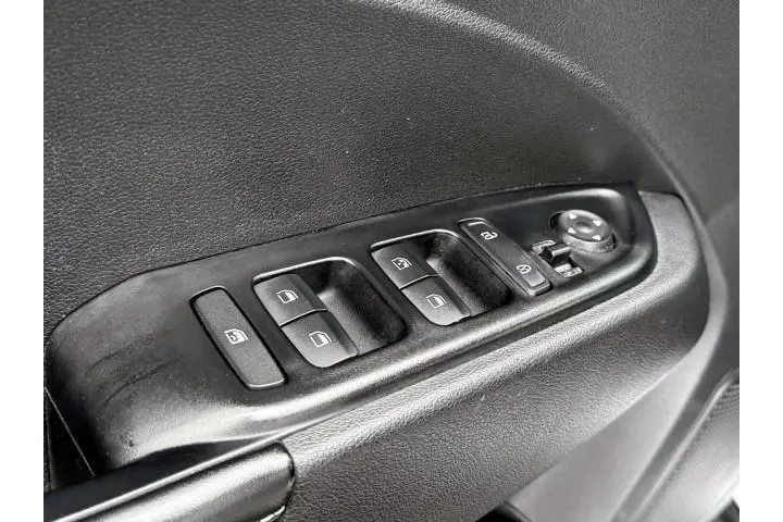 $17999 : Hyundai VENUE 2023 Limited 4 image 9