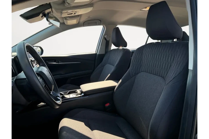 $29977 : Toyota Camry 2025 SE 4dr Sed image 9