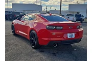 $28832 : Chevrolet Camaro 2023 LT 2dr thumbnail