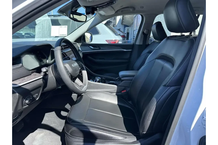 $29985 : Jeep Grand Cherokee 2023 4x4 image 8