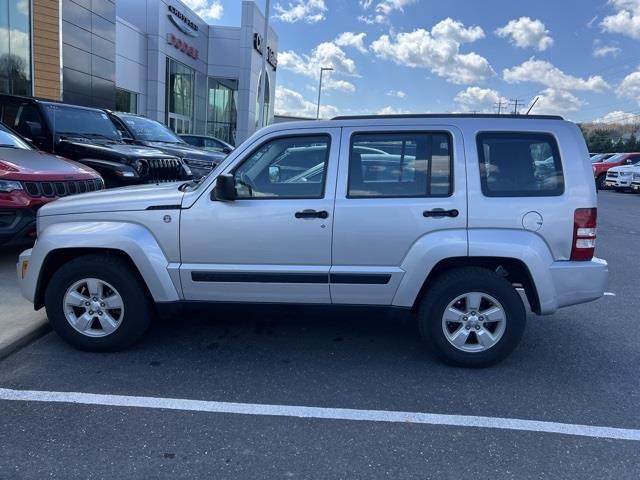 $10998 : PRE-OWNED 2011 JEEP LIBERTY S image 2