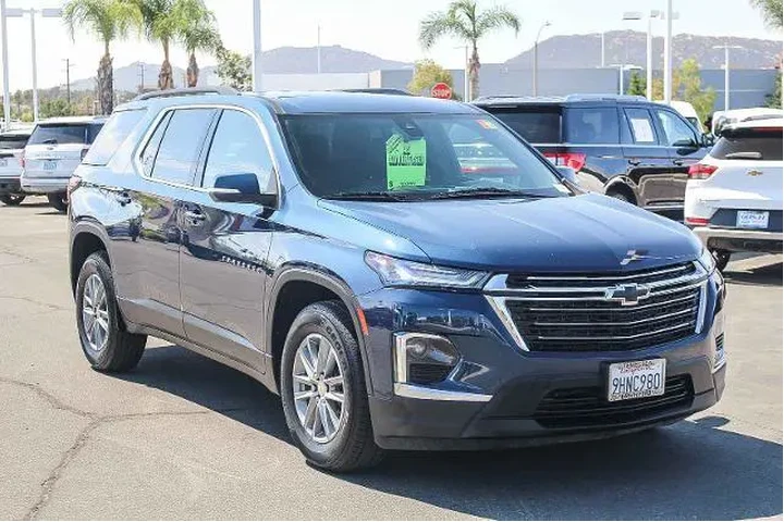 $28555 : Chevrolet Traverse 2023 LT C image 3